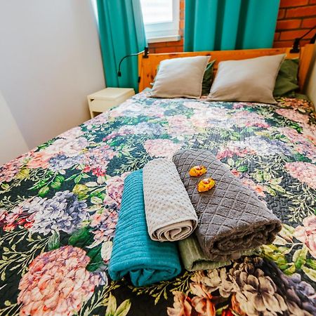 Bright 14Th Floor Central Home With Balcony & Views Warszawa Eksteriør billede