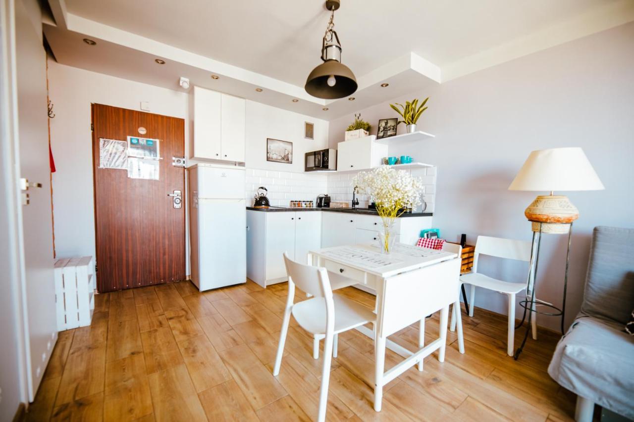 Bright 14Th Floor Central Home With Balcony & Views Warszawa Eksteriør billede