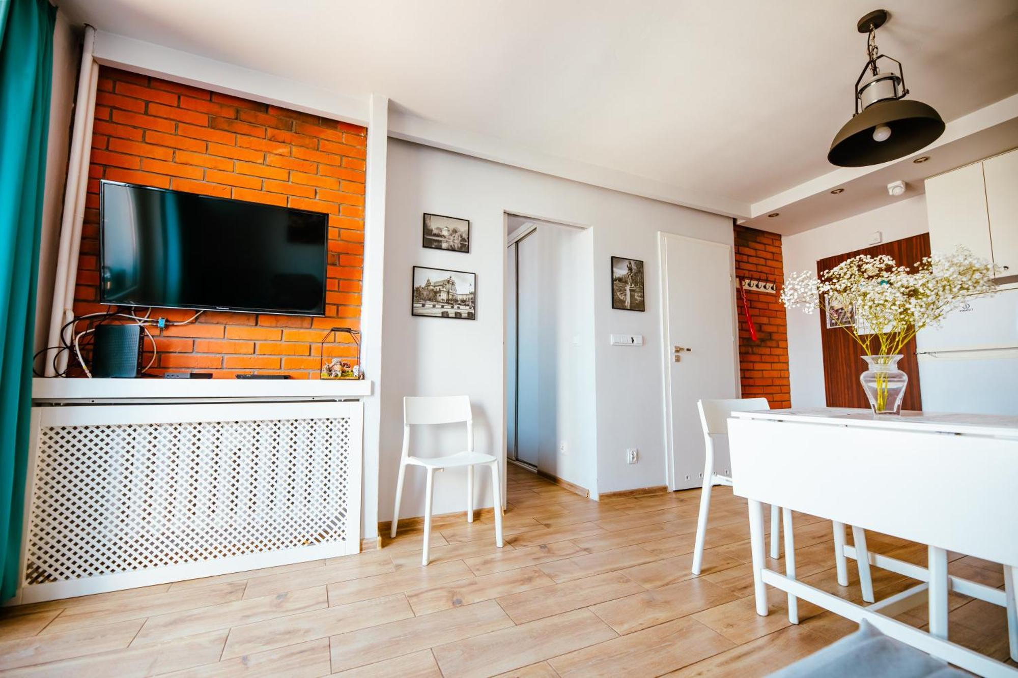 Bright 14Th Floor Central Home With Balcony & Views Warszawa Eksteriør billede