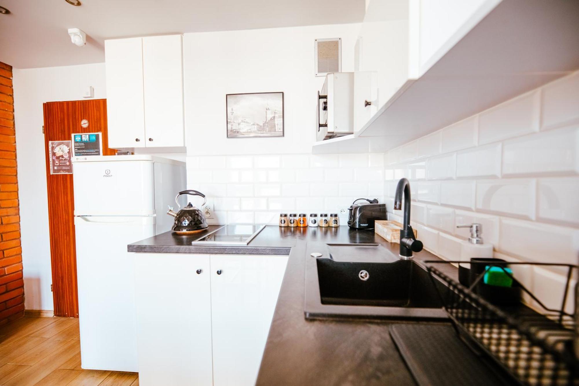 Bright 14Th Floor Central Home With Balcony & Views Warszawa Eksteriør billede