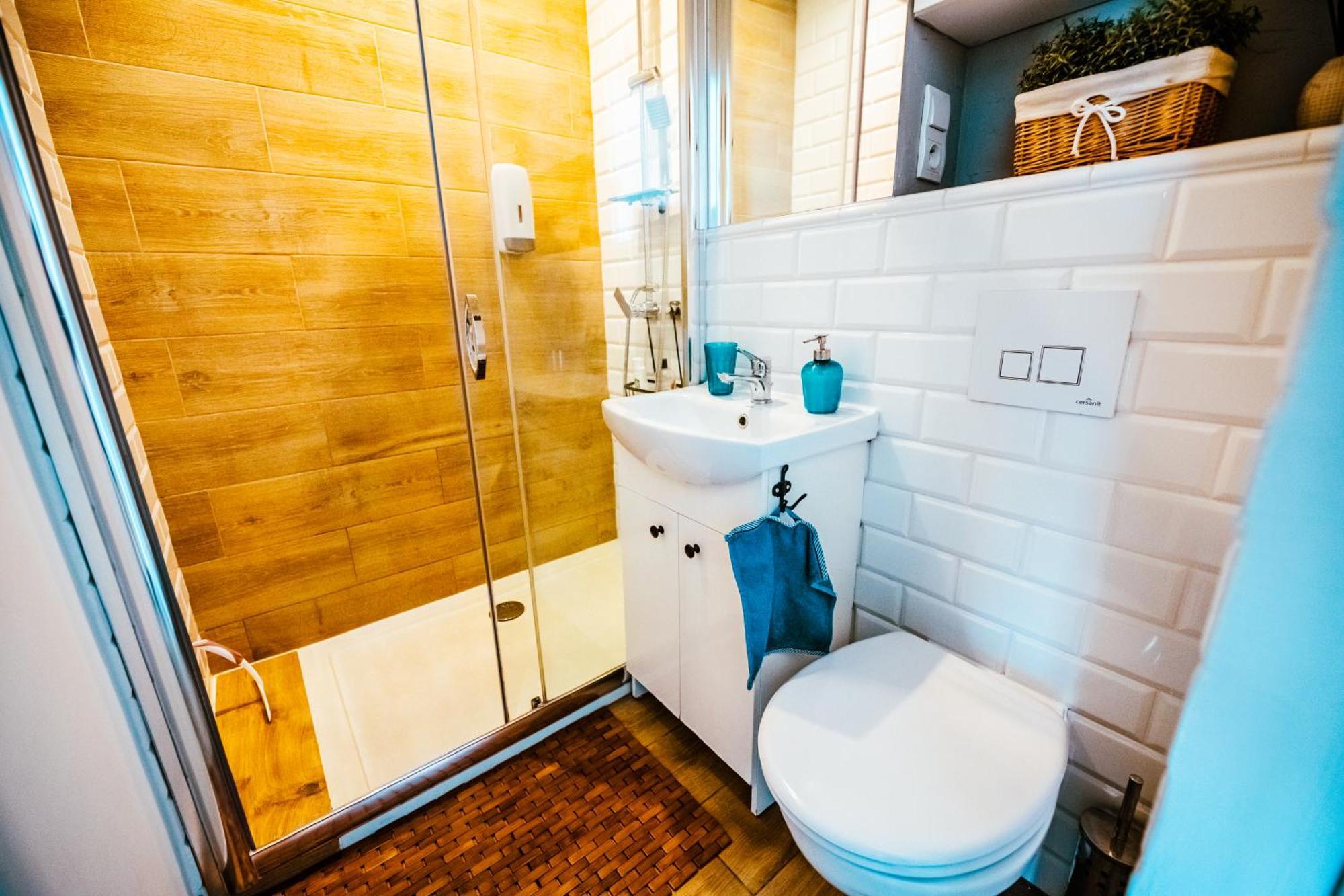 Bright 14Th Floor Central Home With Balcony & Views Warszawa Eksteriør billede