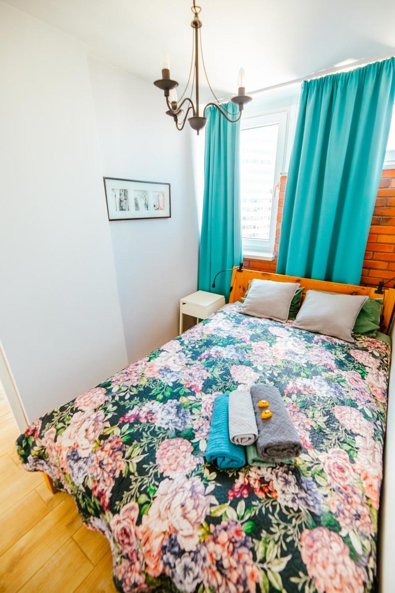 Bright 14Th Floor Central Home With Balcony & Views Warszawa Eksteriør billede