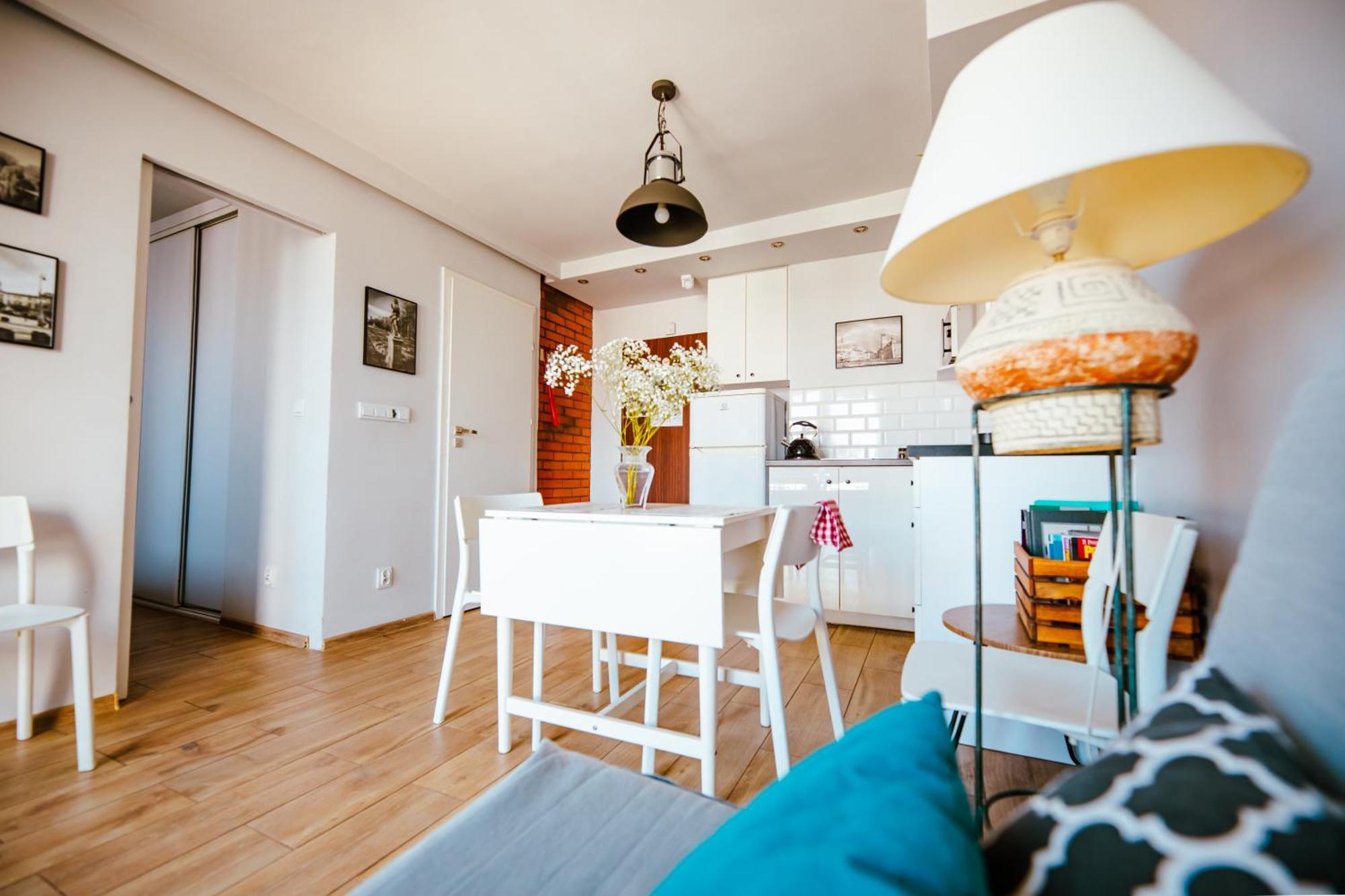 Bright 14Th Floor Central Home With Balcony & Views Warszawa Eksteriør billede