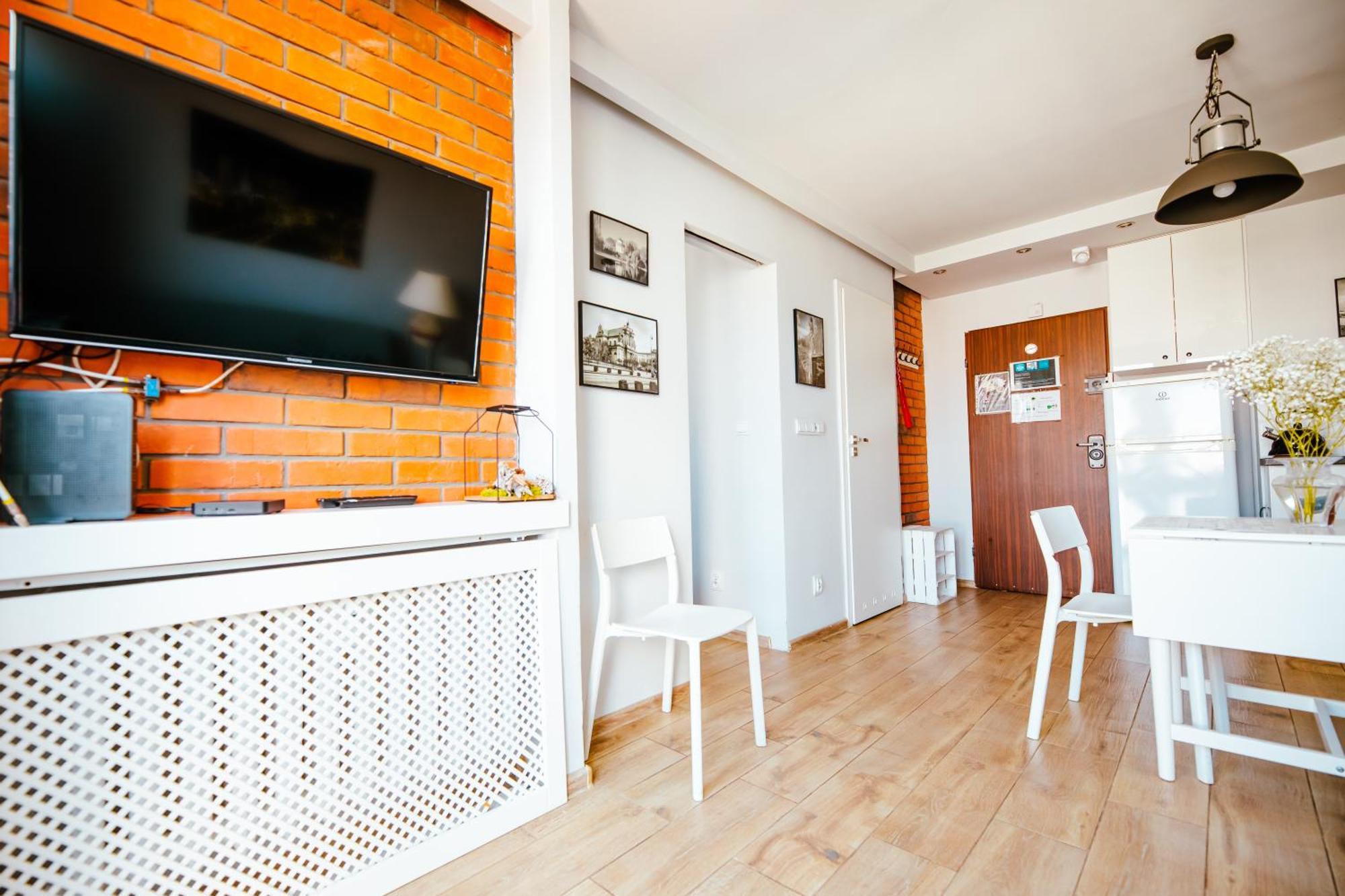Bright 14Th Floor Central Home With Balcony & Views Warszawa Eksteriør billede