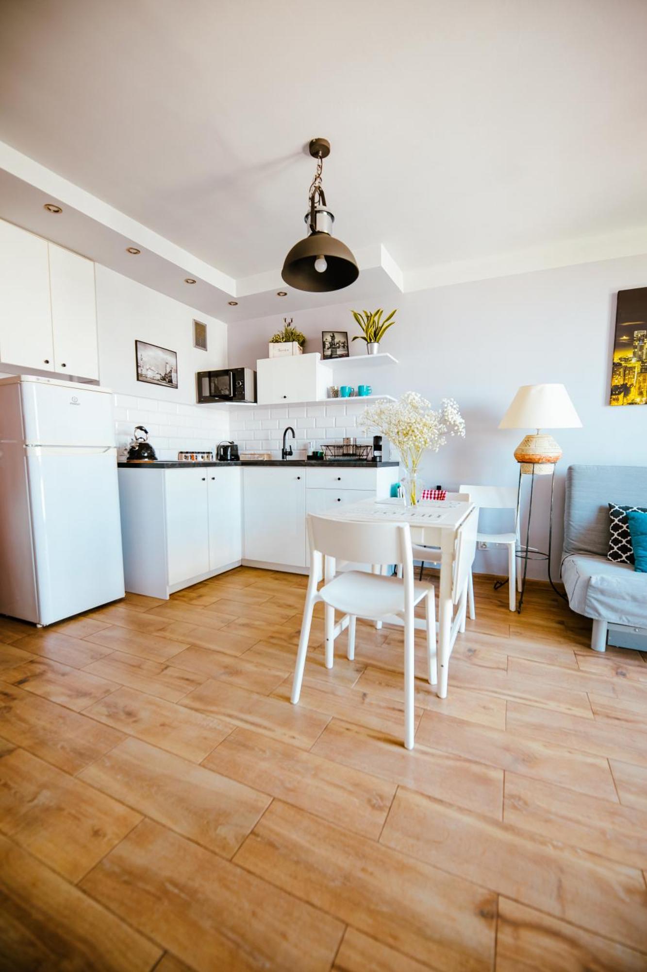 Bright 14Th Floor Central Home With Balcony & Views Warszawa Eksteriør billede